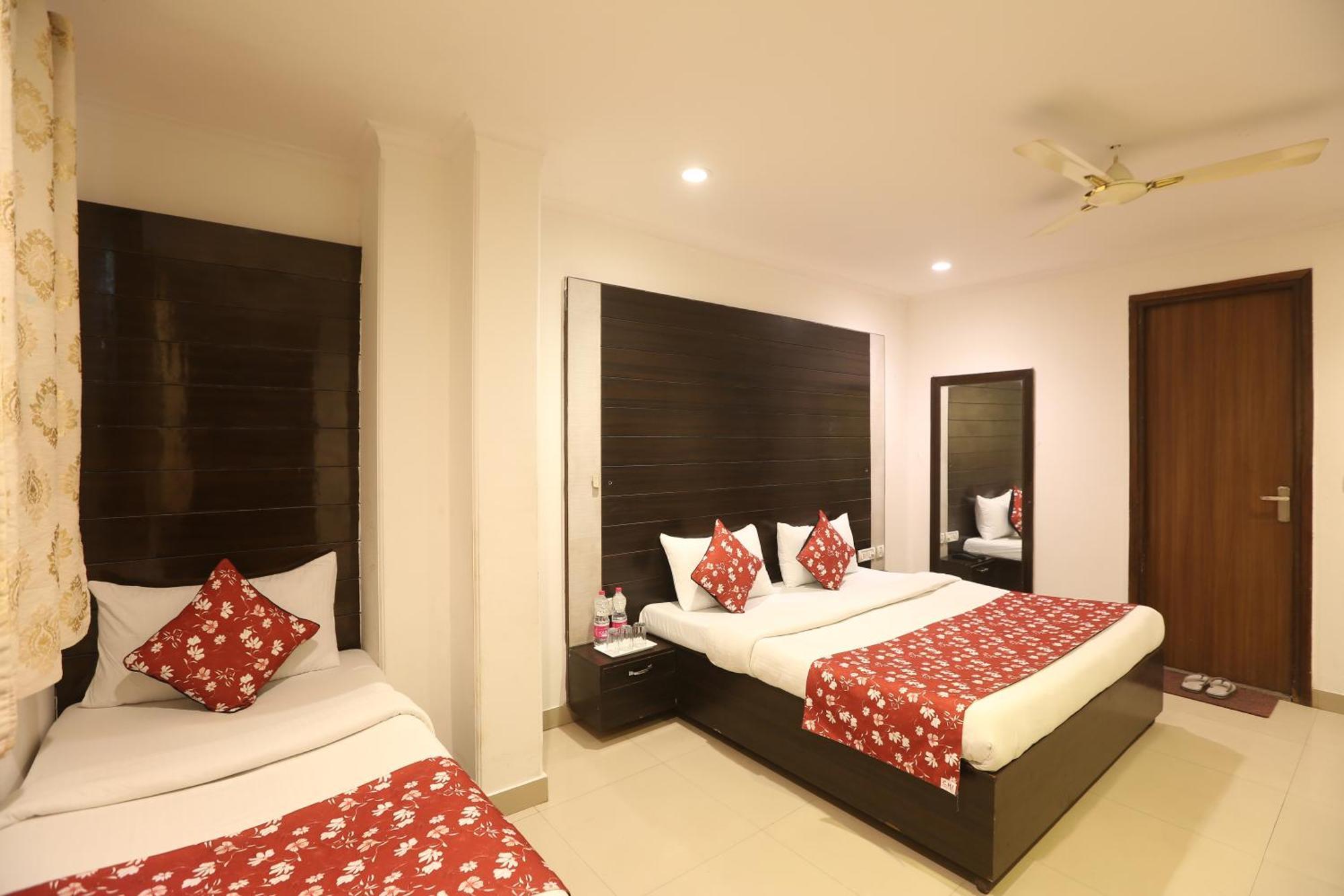 Airport Hotel Chanakya Delhi นิวเดลี ภายนอก รูปภาพ